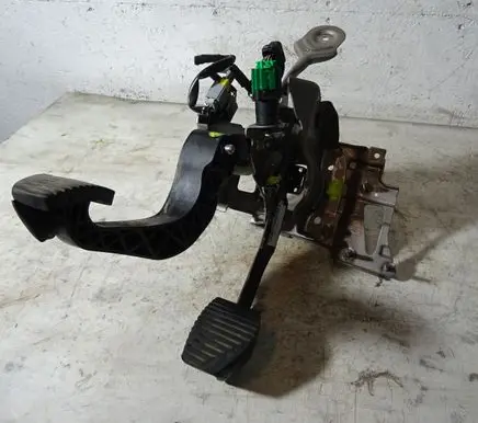 Citroen C4 II Accelerator throttle pedal