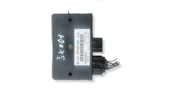 Skoda Octavia Mk2 (1Z) Tow bar trailer control unit/module 1K0907383 506153