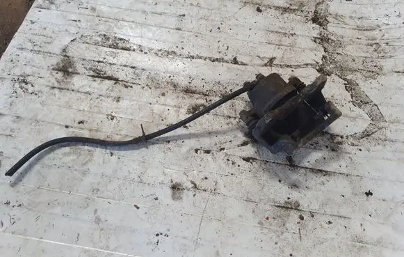 Toyota Prius (XW20) Front brake caliper NOCODE