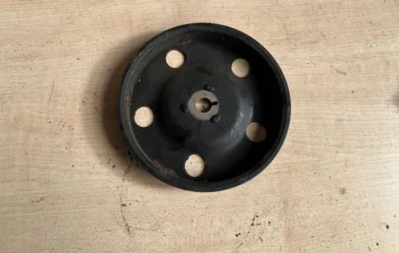 Mitsubishi Colt Crankshaft pulley MN155378