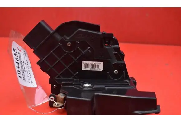 Ford Focus C-MAX Front door lock 3M5A-R21813-ET