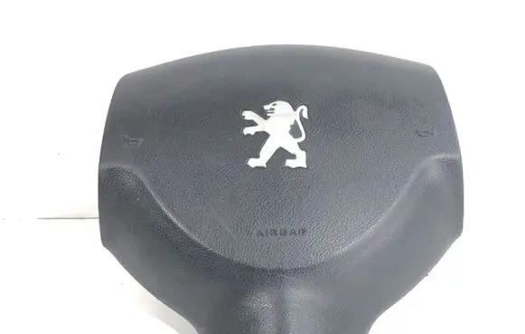 Steering wheel airbag