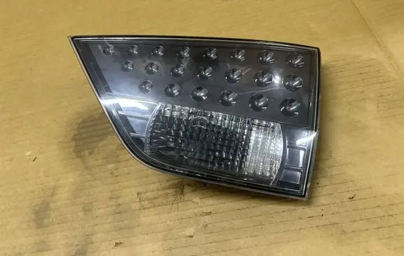 Mitsubishi Outlander Tailgate rear/tail lights 
