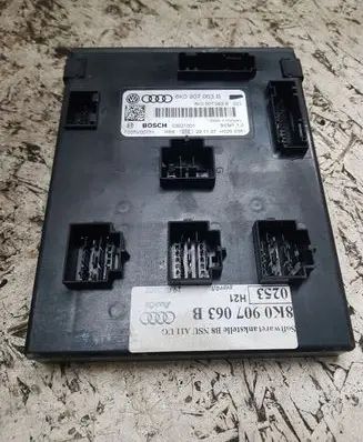 Audi A4 S4 B8 8K Comfort/convenience module 8K0907063