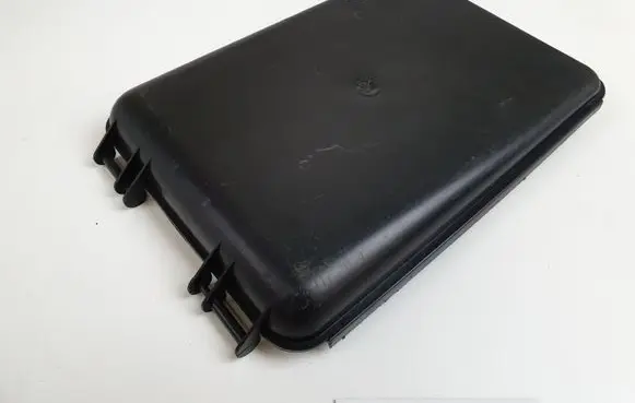 Audi A6 S6 C5 4B Fuse box cover 8D0927613