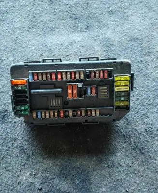 BMW 1 F20 F21 Fuse module 922487903