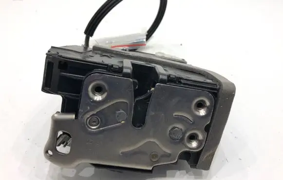 Opel Astra K Front door lock 915C303907218S