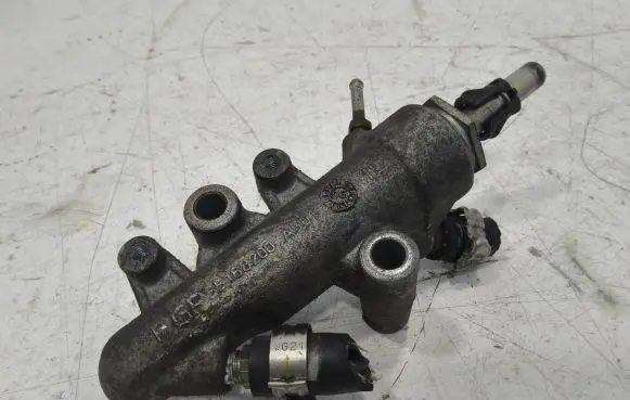 Opel Vectra C Fuel distributor 55188200