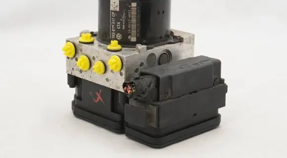 Volkswagen Golf VI ABS Pump 1K0614517CP 1K0907379BE