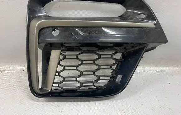 BMW X3 G01 Front bumper lower grill 8065096