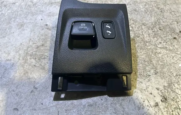 Ram 1500 Other switches/knobs/shifts P68313482AC 131202221447