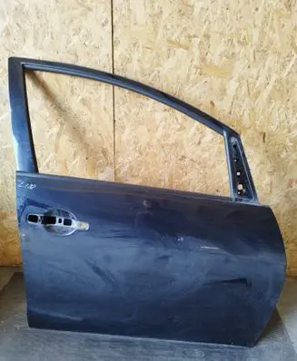 Mitsubishi Grandis Front door