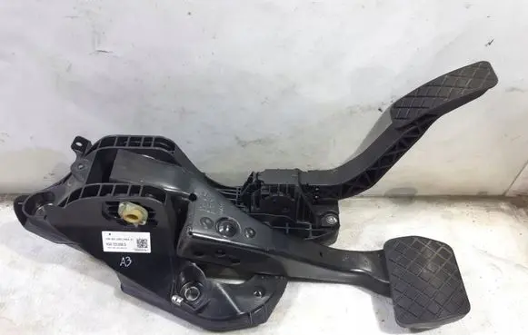 Audi A3 S3 8V Pedal assembly 