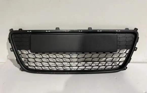 Hyundai i30 Front grill 86561R0000