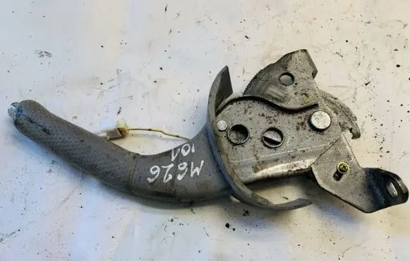 Handbrake/parking brake lever assembly