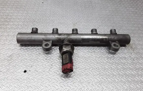 Citroen C5 Fuel main line pipe 9645689580