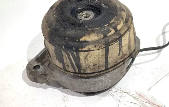 Mercedes-Benz GLK (X204) Engine mount vacuum valve A2042403617