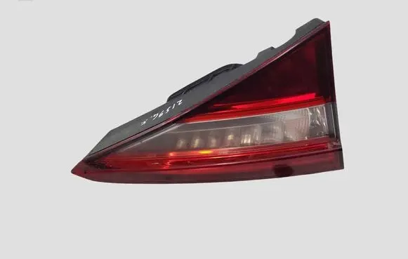 Skoda Superb B8 (3V) Tailgate rear/tail lights 00187293 00200071