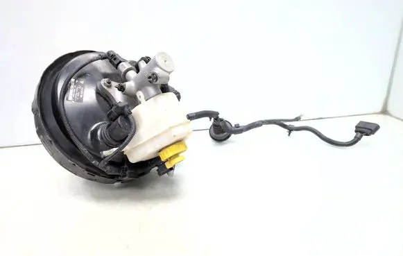 Porsche Cayenne (9PA) Brake booster 7L5612101 7L0907643 10631890781