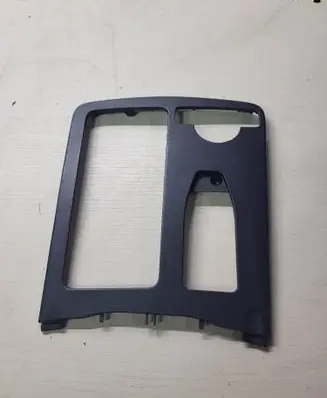Mercedes-Benz C W204 Gear shifter surround trim plastic A2046800207 81564 0005033022