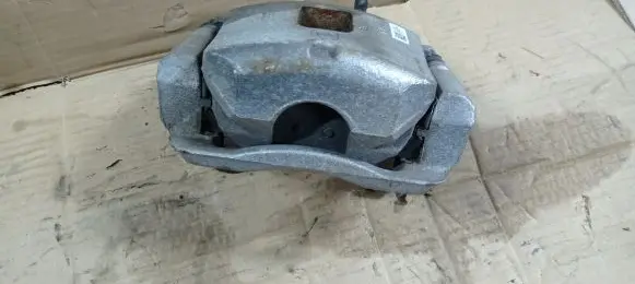Chevrolet Camaro Front brake caliper 84283191