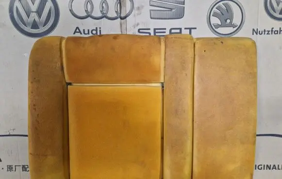 Volkswagen Golf II Seat trim 191885776