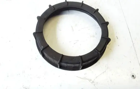 Volvo S40 In tank fuel pump screw locking ring/nut 2619C385AA