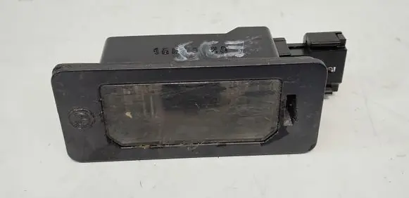 BMW 5 E39 Number plate light 8372001