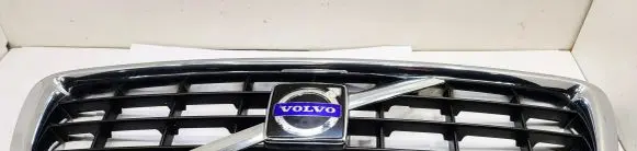 Volvo S60 Front bumper upper radiator grill