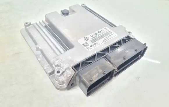 Volkswagen Tiguan Engine control unit/module 03L906022GT 0281015192
