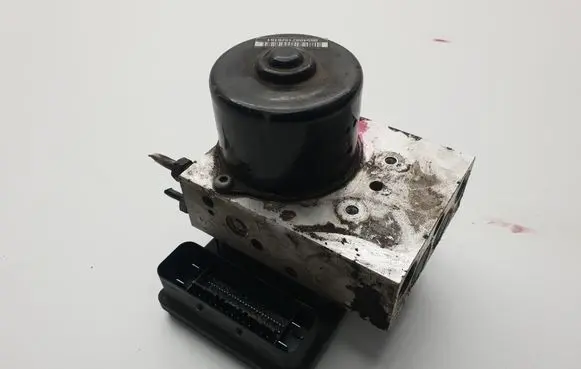 Volvo XC90 ABS Pump 30714952 P30714952 30714956