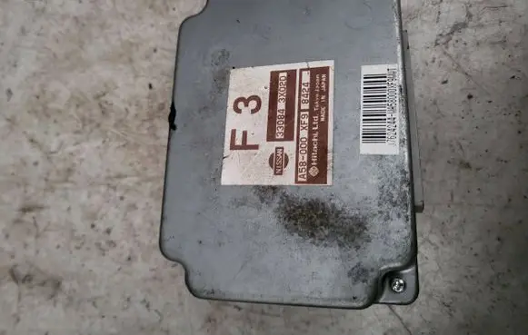 Nissan Navara D40 Gearbox control unit/module 33084