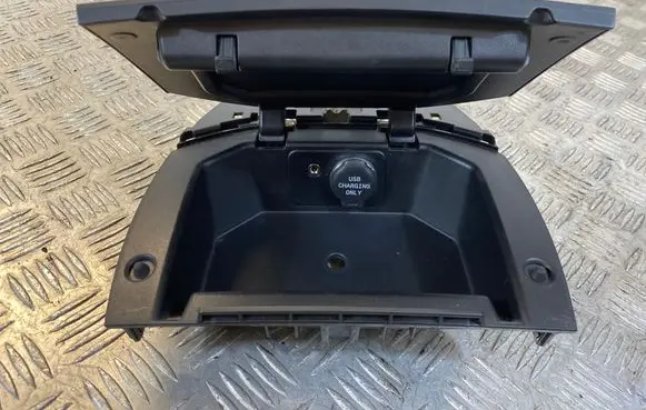 Ford Transit Courier Glove box ET76R04694