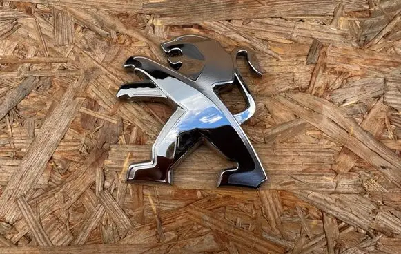 Peugeot 208 II Manufacturer badge logo/emblem 9823228180
