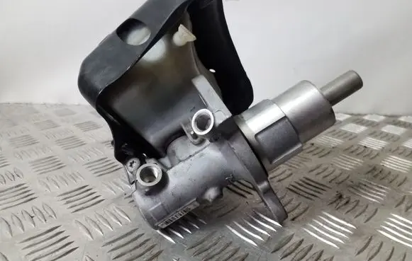 Audi A5 Sportback 8TA Master brake cylinder 8K0611301A