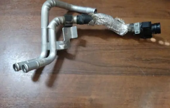 Porsche 997 Engine coolant pipe/hose 971820823B