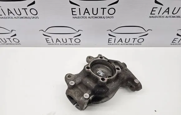 BMW 5 E60 E61 Front wheel hub 6760953L