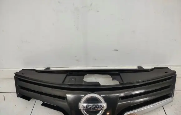 Nissan Note (E11) Front bumper upper radiator grill 62310BH00H