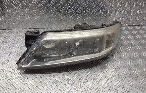 Renault Laguna II Headlight/headlamp 8200002845