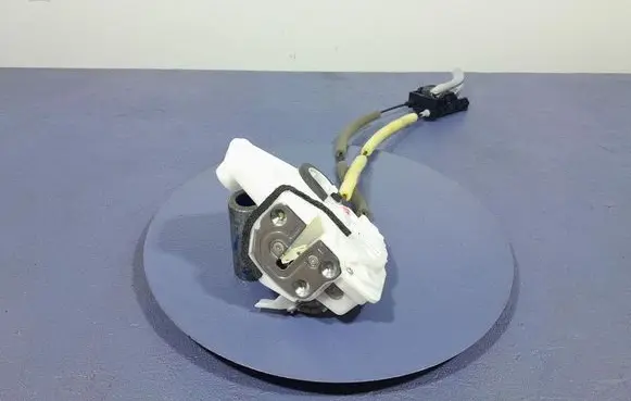 Mazda CX-3 Front door lock 9H26F0361