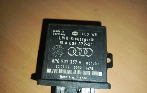 Audi A6 S6 C6 4F Light module LCM 5LA00837921 8P0907357A