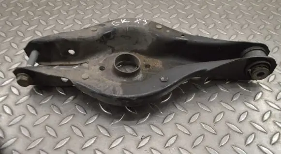BMW 2 F22 F23 Rear upper control arm/wishbone 10353212