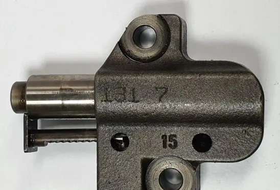 Ford Focus Timing belt/chain tensioner 