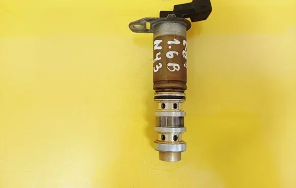 BMW 1 E81 E87 Camshaft vanos timing valve 13151279