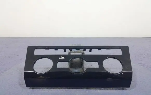 Skoda Superb B5 (3U) Side skirt rear trim 3V0820075B