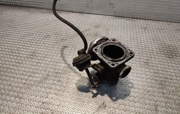 Volkswagen II LT EGR valve 074129637B