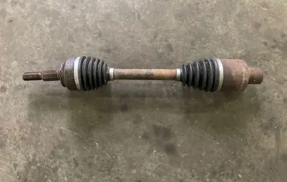 Jeep Grand Cherokee (WK) Front driveshaft P52104590AA TPP2995L0547