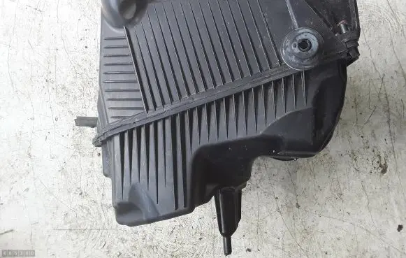 Mercedes-Benz Citan W415 Air filter box 165003318r