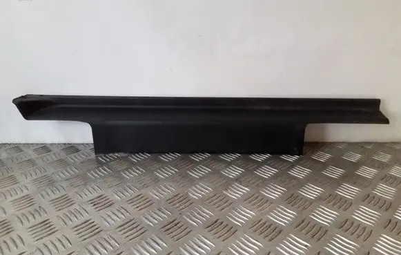 Mercedes-Benz R W251 Rear sill trim cover A2516800535
