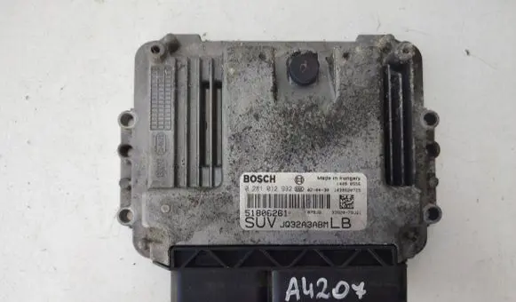 Fiat Sedici Engine control unit/module 51806261